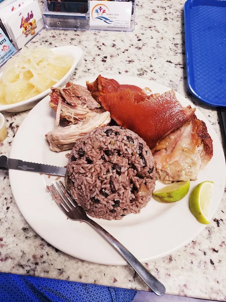Lechon Asado Congris Y Yucca Con Mojo